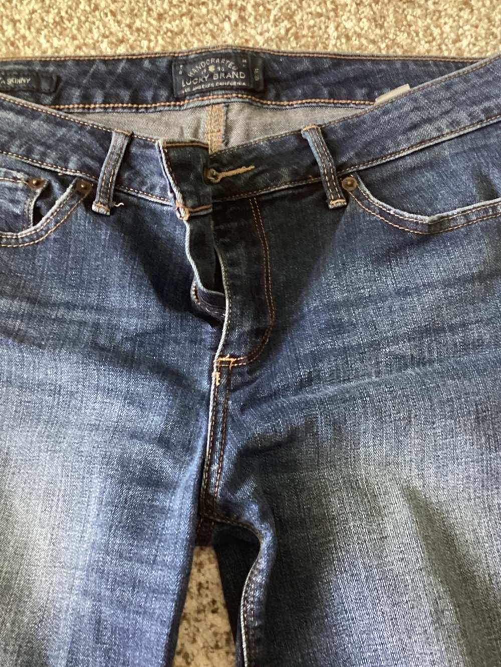 Lucky Brand Women's Skinny Jeans in Dark Blue Denim - Picture 5 of 8